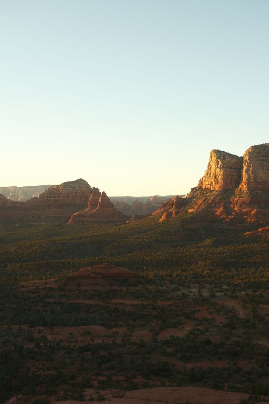 Desert ridges and canyon plateaus in America